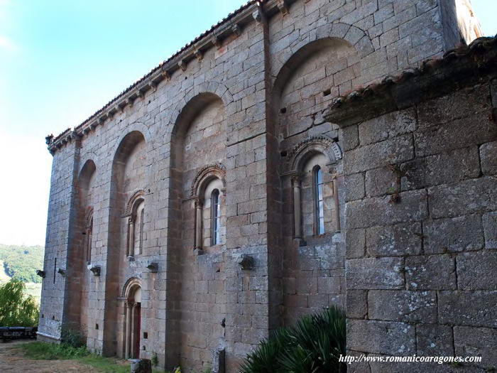 MURO SUR DEL TEMPLO