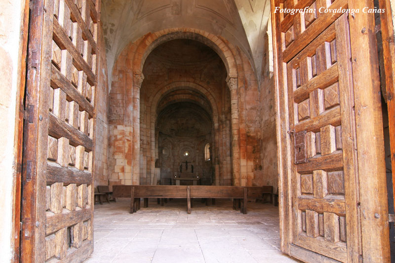 VISTA NORTE DESDE EL EXTERIOR. TORRE Y CABECERA