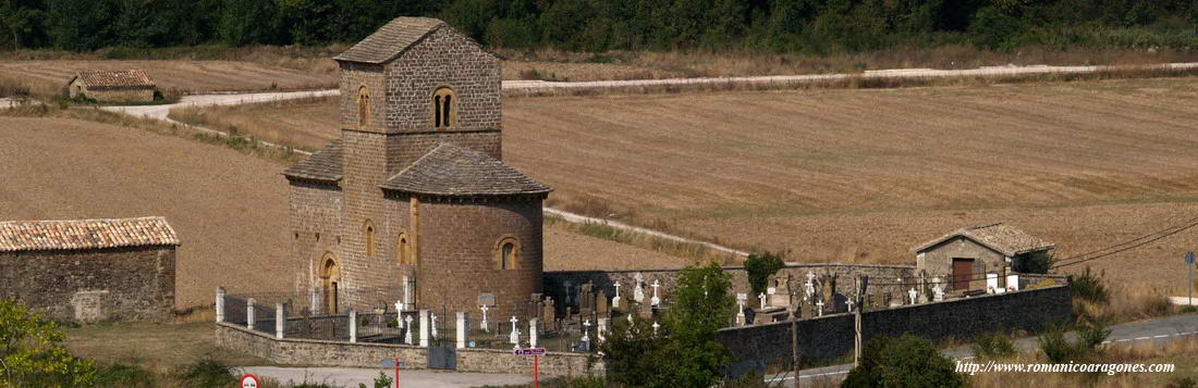 VISTA GENERAL DE LA IGLESIA Y LUGAR DONDE ESTUVO EL POBLAMIENTO MEDIEVAL