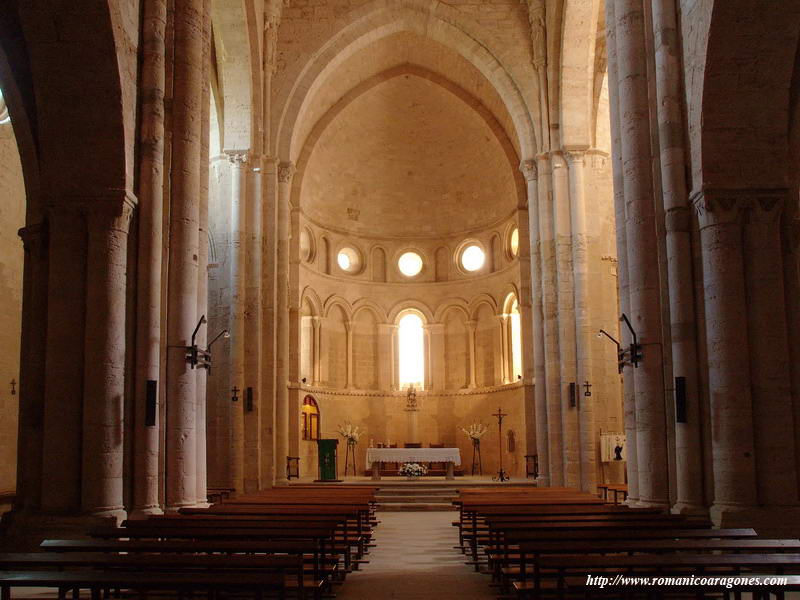 INTERIOR DEL TEMPLO DE IRACHE