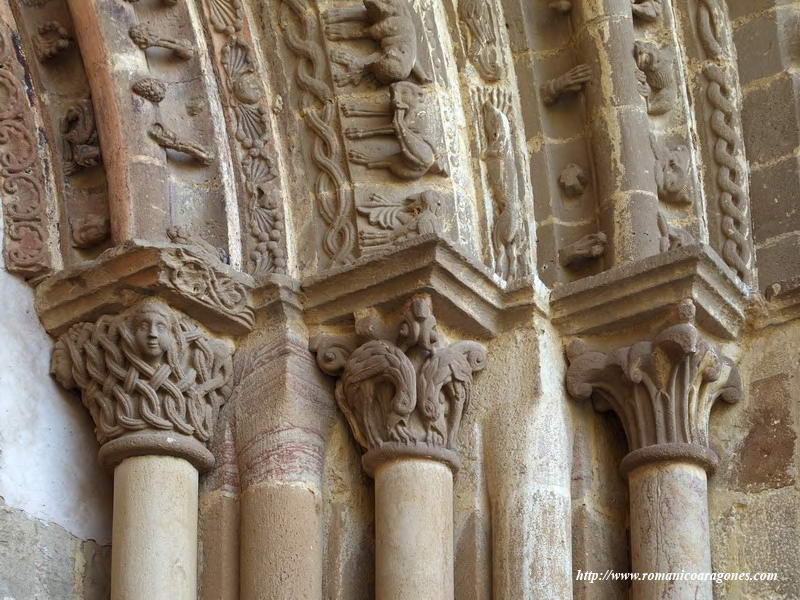 CAPITELES DEL LADO SUR DE LA PORTA SPECIOSA