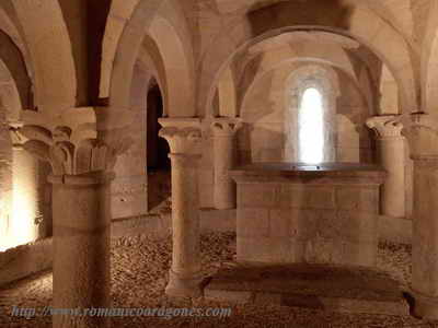 CRIPTA DE SAN MARTÍN DE UNX. NAVARRA