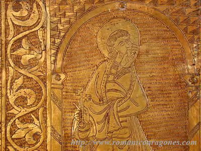 DETALLE DE SAN PEDRO. ARQUETA DE SAN DEMETRIO DE LOARRE