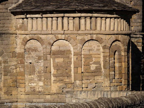 DETALLE DEL ÁBSIDE DE LÁRREDE