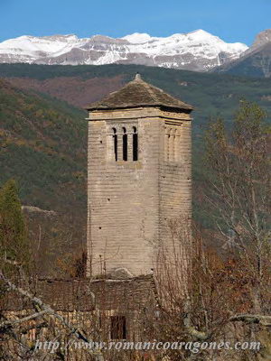 TORRE DE LÁRREDE ANTE EL PIRINEO NEVADO