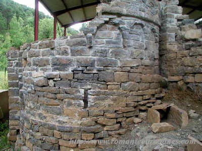 CABECERA DE LA CRIPTA DE SAN PELAY DE GAVÍN